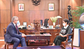 Meeting of the Ambassador of the Republic of Armenia to the Republic of Indonesia with the Minister of Foreign Affairs of Indonesia